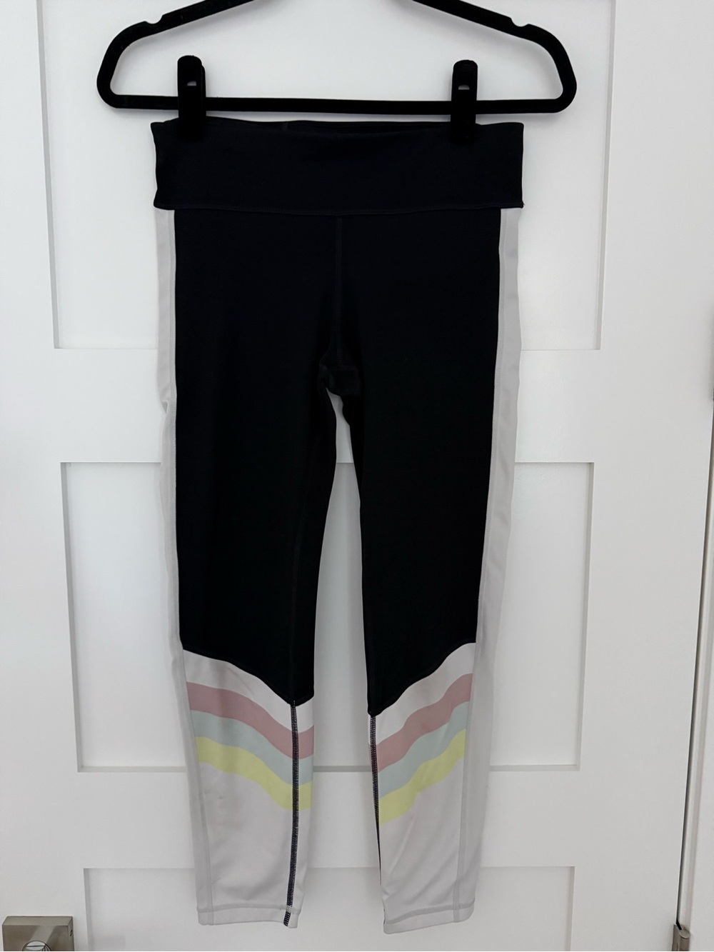 GAP Black Colorblock Athletic Leggings with Pastel Stripes
